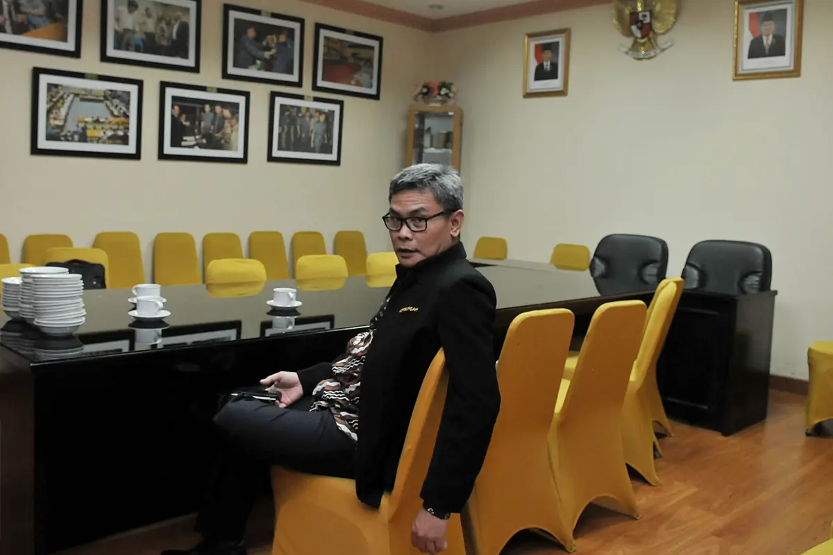 20151214-Senyum Tipis Johan Budi Saat Ikuti Uji Capim KPK