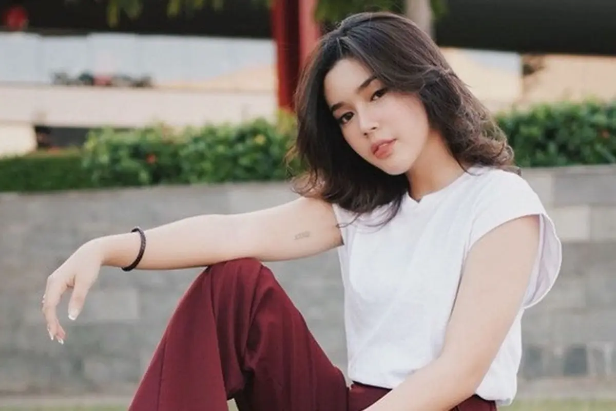 7 Pesona Fay Nabila yang Telah Beranjak Dewasa, Curi Perhatian