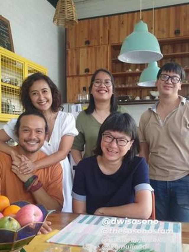 5 Momen Dwi Sasono Bebas Usai 6 Bulan Rehabilitasi Bahagia Kumpul Dengan Keluarga Hot 