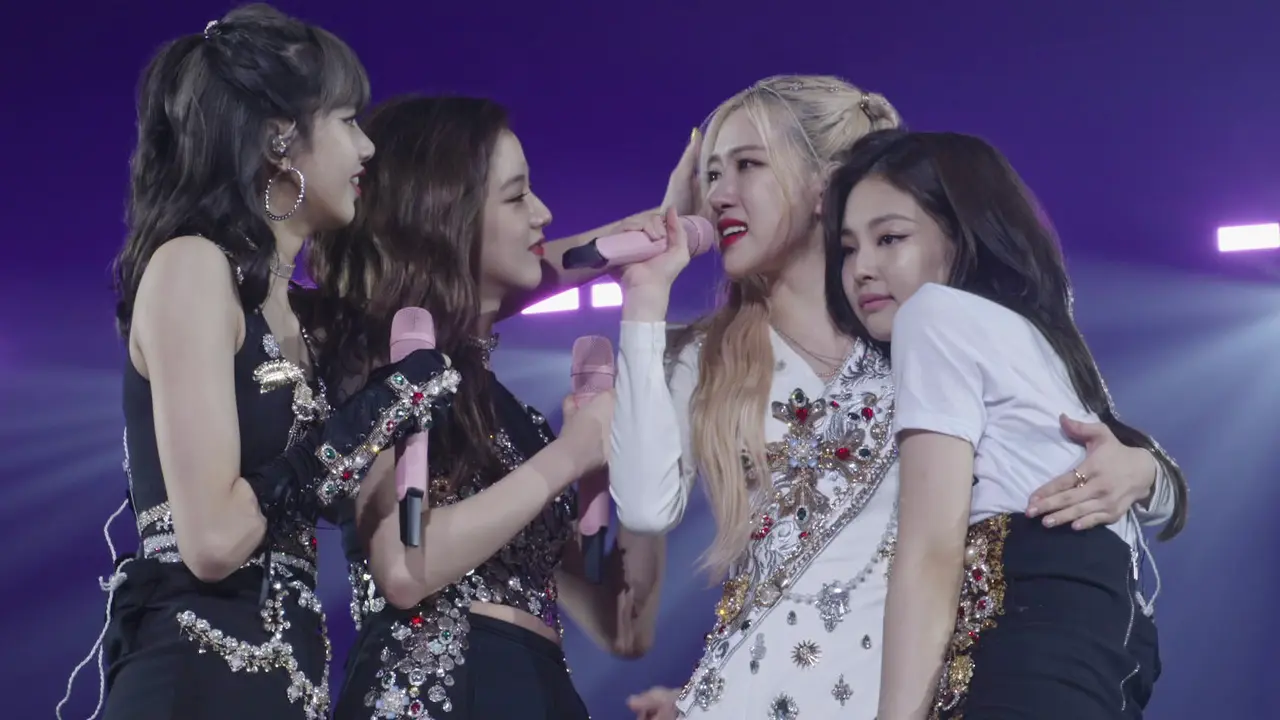 BLACKPINK: Light Up The Sky