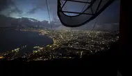 Kecelakaan kabel gantung di Monte Faito, Italia. (dok. Alessandro Garofalo/LaPresse via AP)