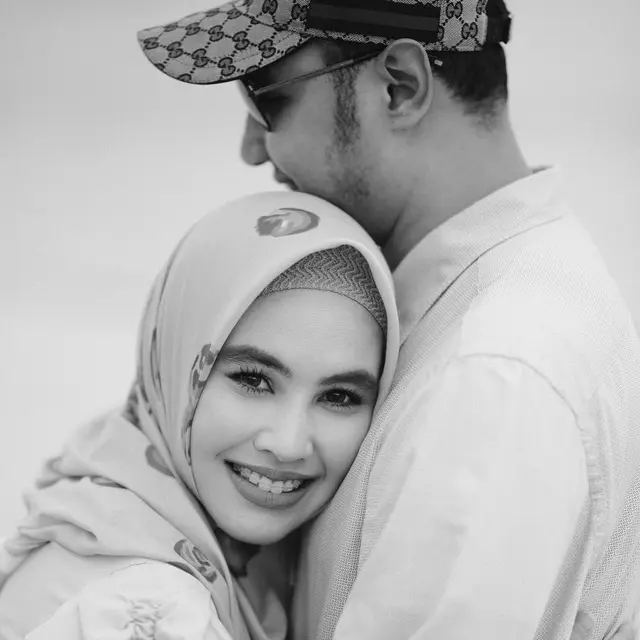 Kartika Putri putuskan bercadar hngga setop muncul di medsos dan TV, begini respons Habib Usman