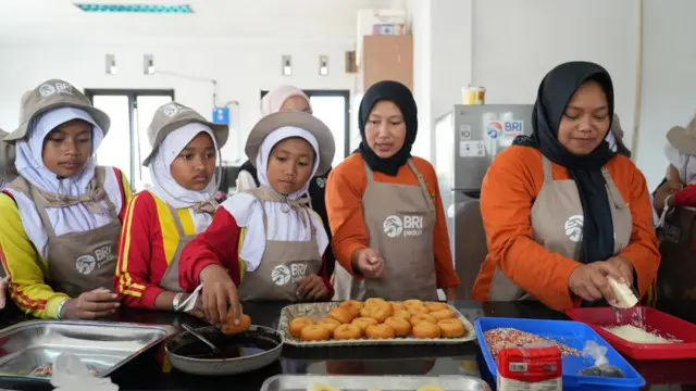 BRI Peduli Ajak Siswa SD di Garut Belajar Karakter lewat Agroedukasi, Peringati Hari Anak Nasional