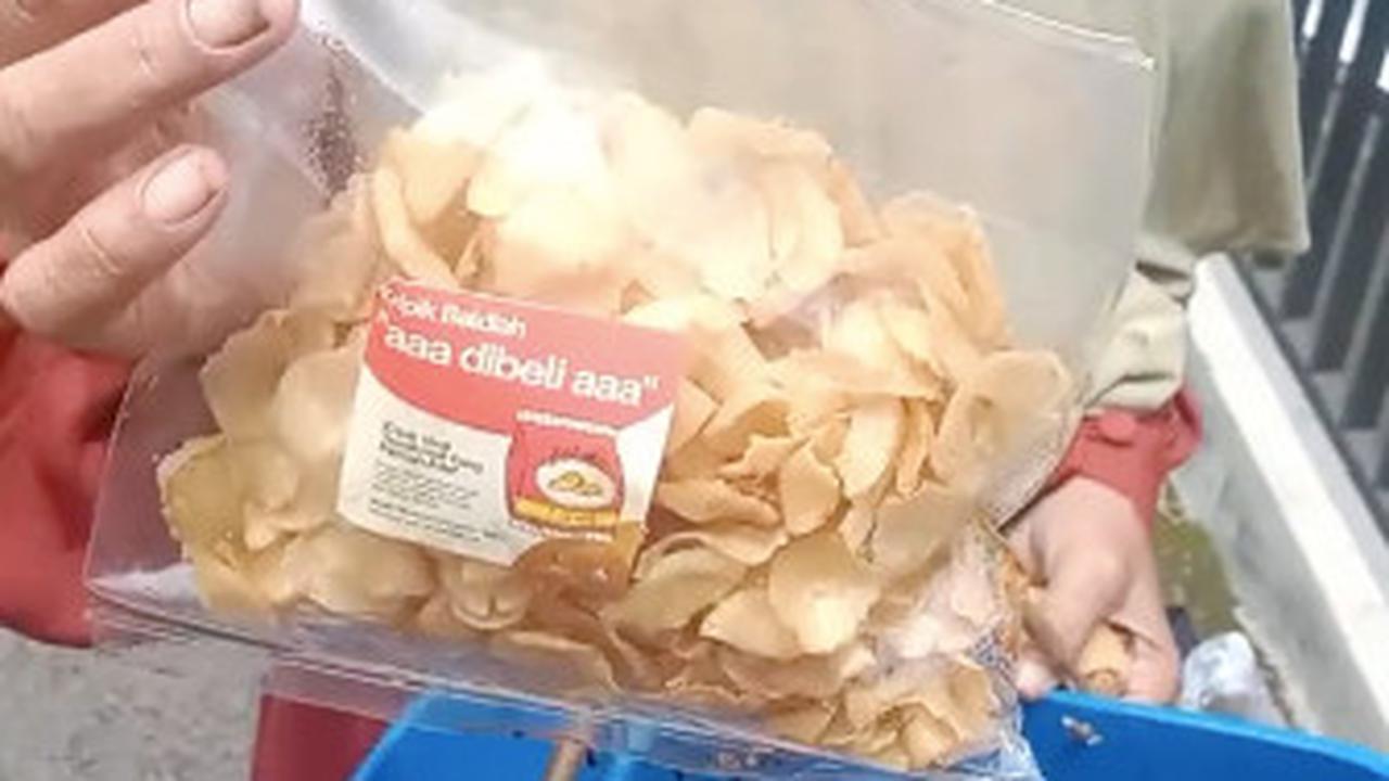 Perlu diketahui, Baldiah lagi-lagi menamai kripik tersebut dengan menggunakan jargon mengemis. <br>