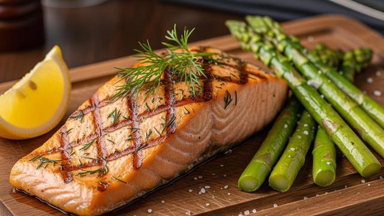 7 Menu Sahur Tanpa Karbo yang Tinggi Protein, Bikin Kenyang Lebih Lama