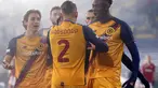 Striker AS Roma, Tammy Abraham (kanan) berselebrasi usai mencetak gol ke gawang CSKA-Sofia pada pertandingan Grup C Liga Europa di Nasional Vassil Levski, Bulgaria, Jumat (10/12/2021). Tammy Abraham mencetak dua gol dan mengantar Roma menang atas CSKA-Sofia 3-2. (AP Photo/Dessislava Komarova)