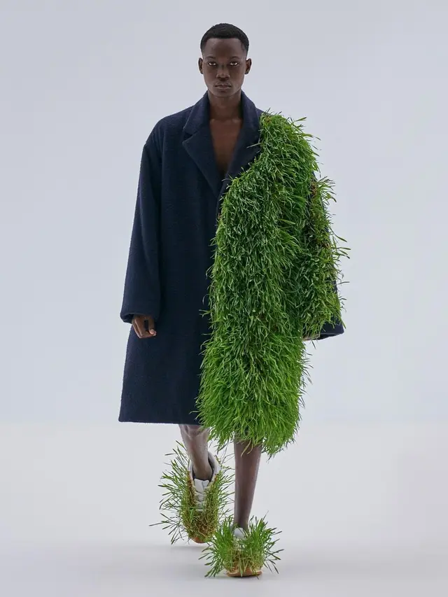 Sneakers Rumput Viral Seharga Rp25 Juta Dirilis, Tertarik Beli?