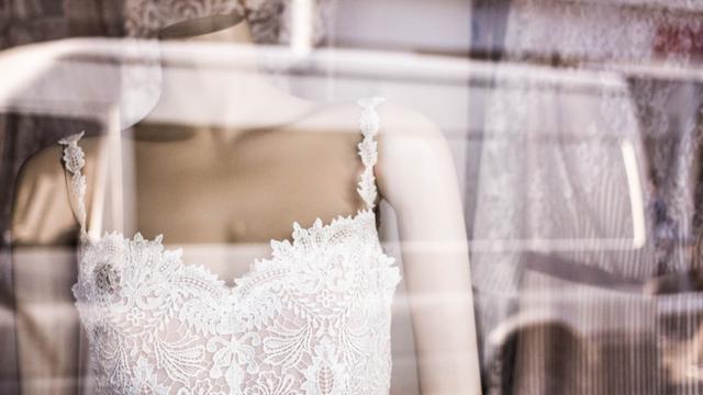 Ilustrasi Gaun Pengantin