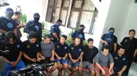 Para tersangka mafia peredaran narkoba yang ditangkap BNN. (foto: Liputan6.com / felek wahyu)