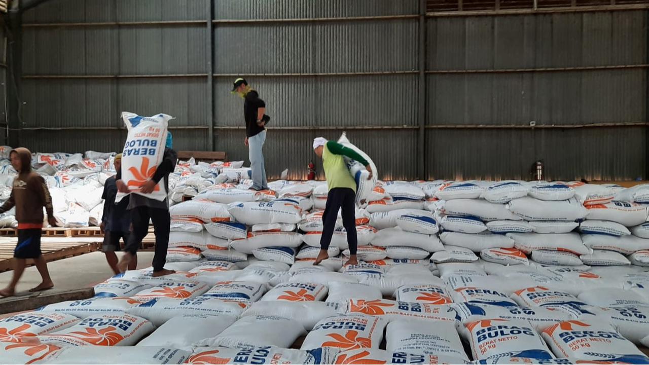 Jaga Kualitas Beras, Pemerintah Genjot Pembangunan Gudang dan Lumbung Pangan Desa