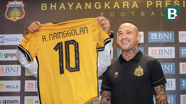 Foto: Direkrut dengan Harga Fantastis, Radja Nainggolan Resmi Dikenalkan Bhayangkara FC untuk Putaran Kedua BRI Liga 1 2023/2024