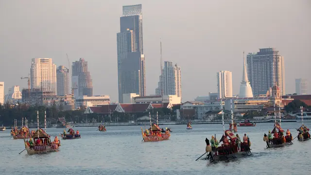 Kemeriahan Prosesi Akhir Penobatan Raja Thailand