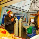 Pasien Gempa NTT Dirawat di Tenda, Pemerintah Siapkan RS Lapangan
