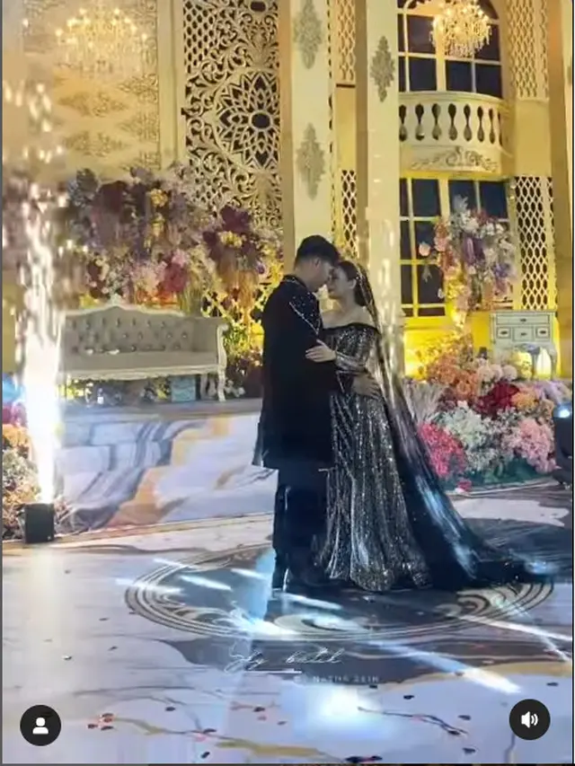 6 Potret Pernikahan Aulia DA dan Cahu, Akad Nikah Hingga Resepsi Digelar Mewah