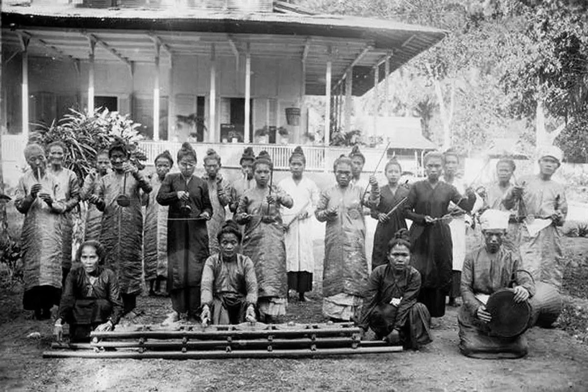 Seni Budaya Tradisional Kerajaan Tabukan di masa lalu. (Foto: Indonesia.go.id)