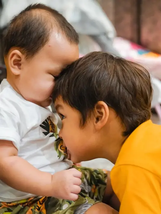 <p>Kiano dan Kenzo anak Baim Wong (Instagram/baimwong)</p>