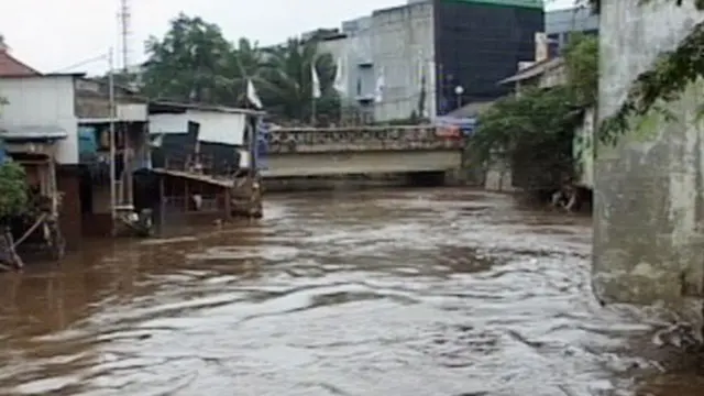 [VIDEO] Kebanjiran Lagi, Warga Kampung Pulo Mengeluh