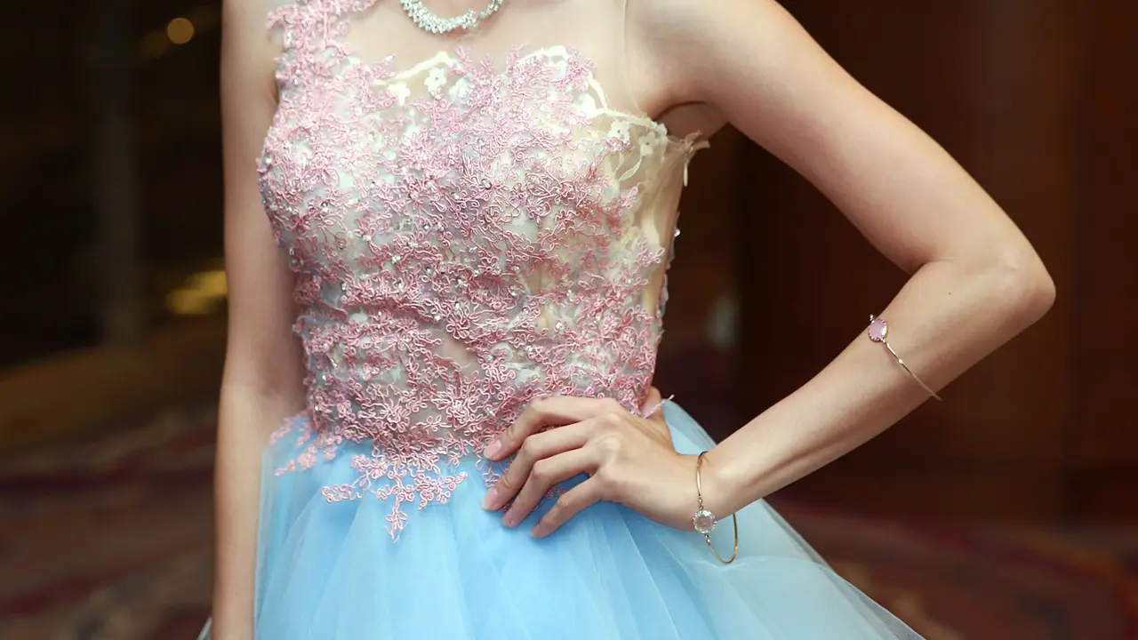 [Bintang] Gigi eks Cherrybelle