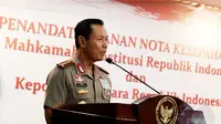 Di Gedung MK, Kapolri Jenderal Pol Sutarman menengaskan siap mengamankan dan menindaklanjuti laporan jika ditemukan tindak pidana pemilu yang terungkap dalam sidang, Kamis (8/5/2014). (Liputan6.com/Faizal Fanani)