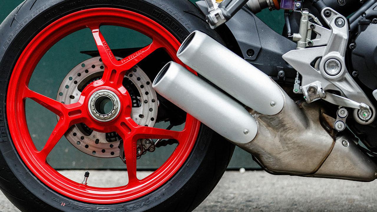 Ban Tubeless Tak Selalu Sesuai dengan Semua Jenis Pelek Racing, Ini Penjelasannya