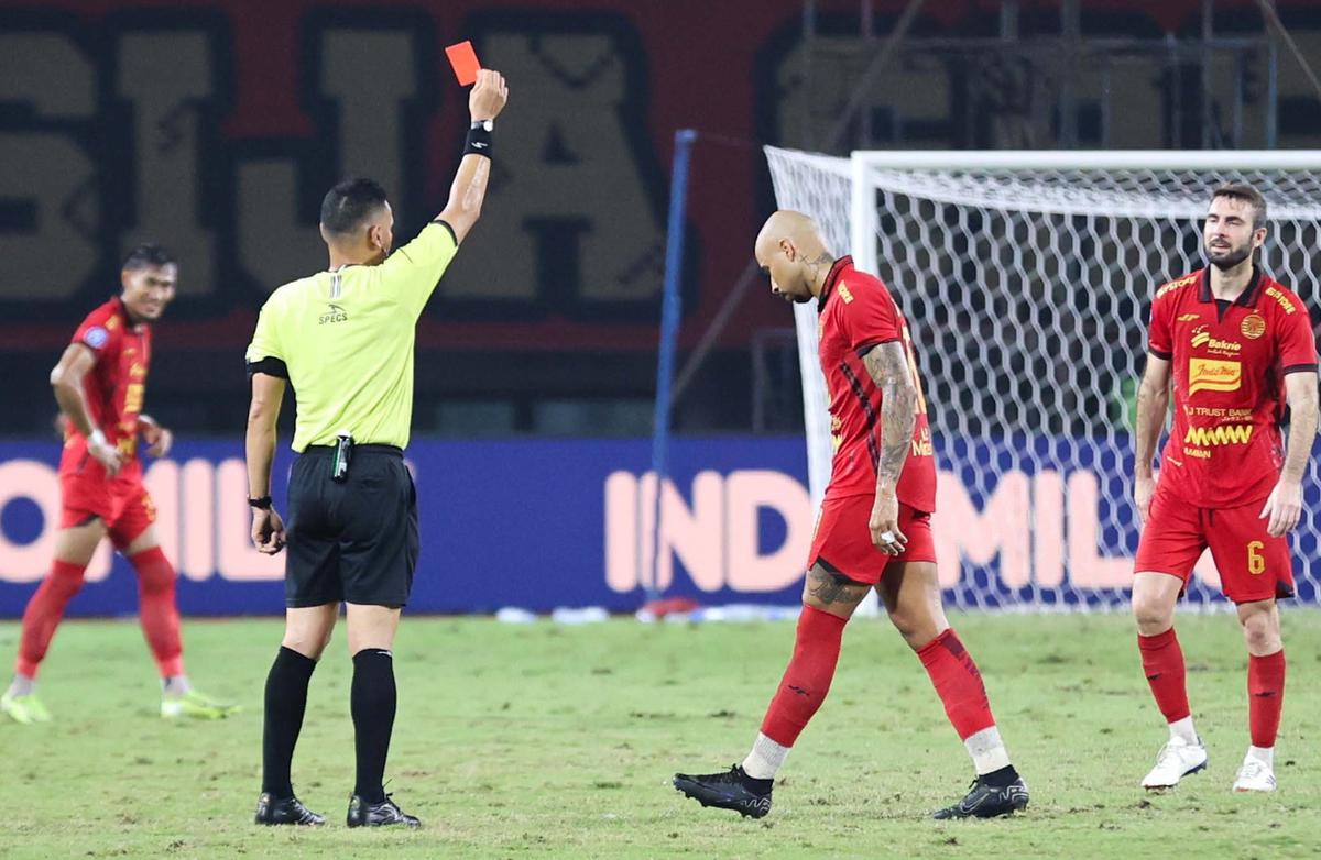 FOTO: Dengan 9 Pemain, Persija Jakarta Ditaklukkan Arema  FC 1-3