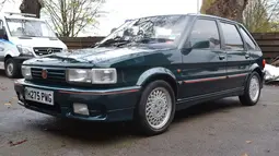 MG Maestro Turbo: Penampilannya seperti sebuah city car hatchback 90an yang tidak memiliki gairah kecepatan. Dibalik wajah yang seperti Kijang Kotak mini, tersimpan mesin dengan tenaga bengis. Mesin 2.000cc turbonya mampu menghasilkan tenaga sebesar 150 Hp dan dapat berlari hingga 212 km/h di tahun 1991. (Source: handh.co.uk)