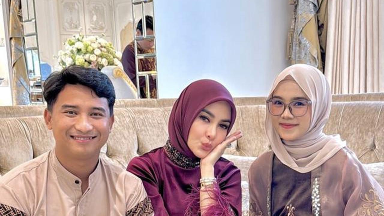 6 Potret Ruang Tamu Rumah Syahrini di Jakarta, Nuansa Mewah Elegan yang Sangat Terasa
