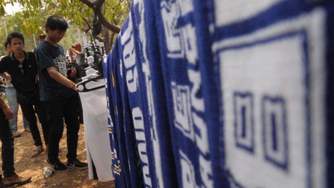 Ribuan Bobotoh mulai berdatangan di Gelora Bung Karno