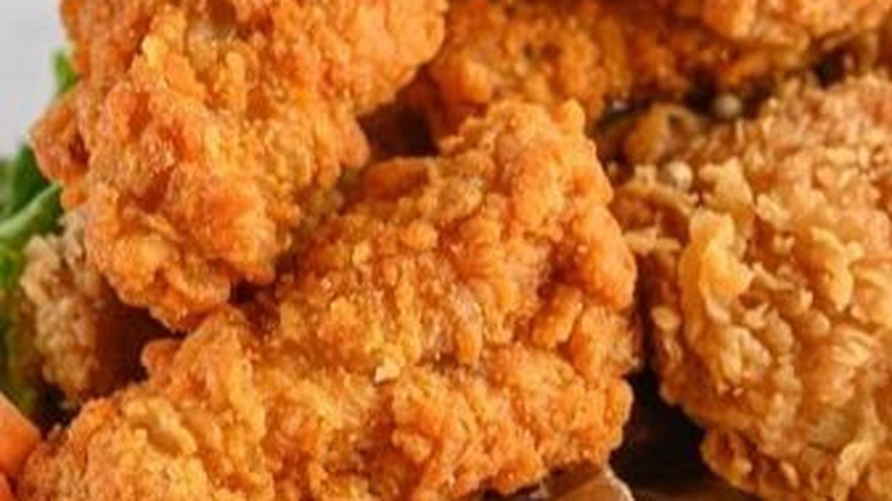 Dengan mengikuti tips dan resep di atas, Anda bisa membuat ayam krispi yang keriting dan kriuk tahan lama seperti di restoran. Selamat mencoba dan semoga berhasil!