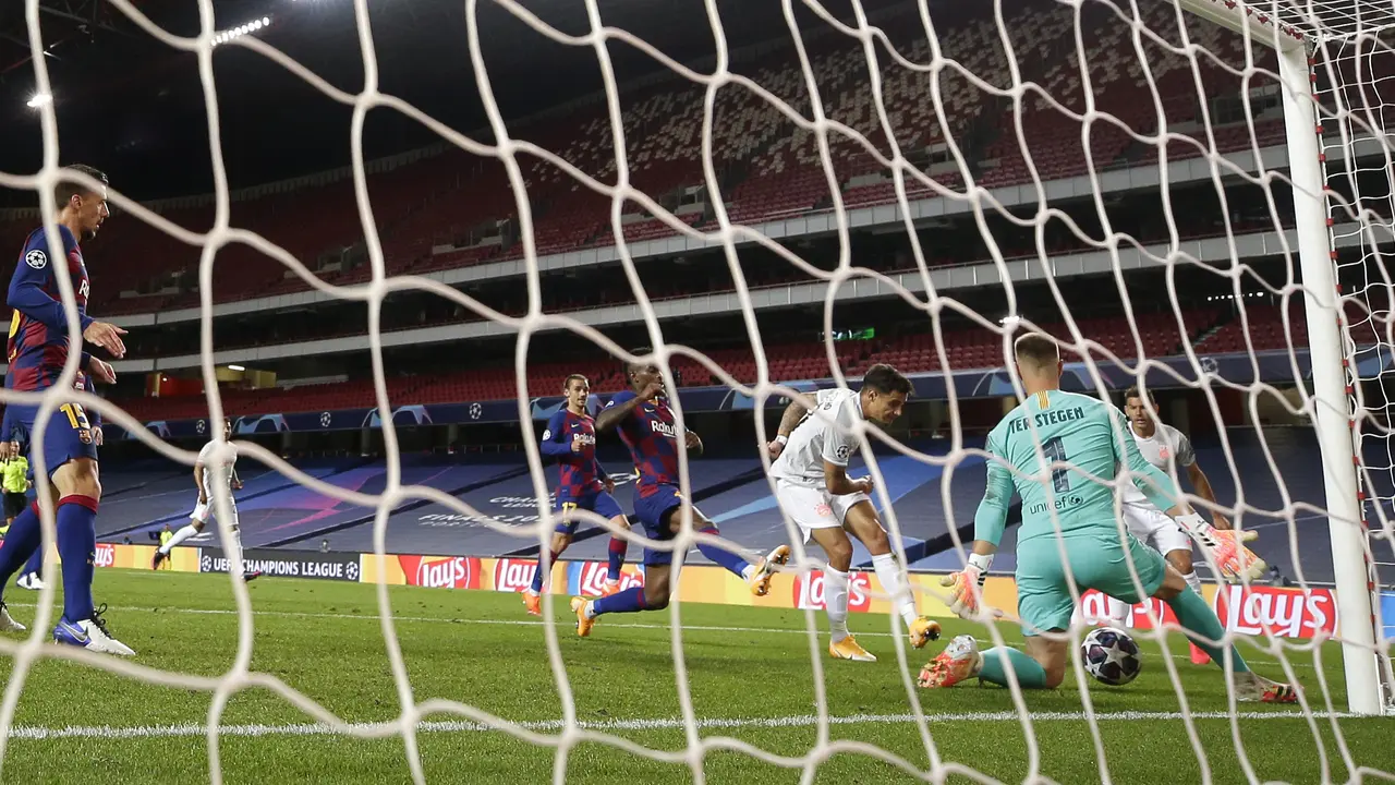 FOTO: Bayern Munchen Bantai Barcelona 8-2
