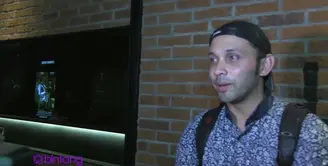 Kebanyakan anak-anak mendapatkan hadiah berupa barang saat meraih prestasi. Berbeda dengan Teuku Zacky, apa yang ia lakukan saat anaknya berprestasi? 