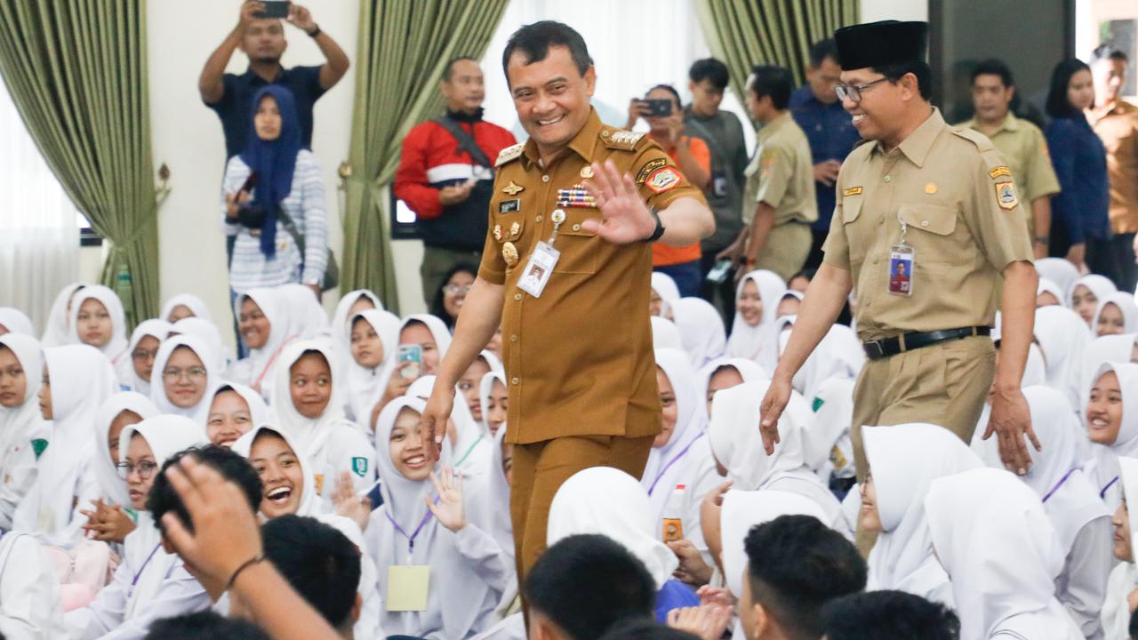 Gubernur Jawa Tengah Minta Setiap Pejabat Daerah 'Jual Diri' Demi Tarik Investasi