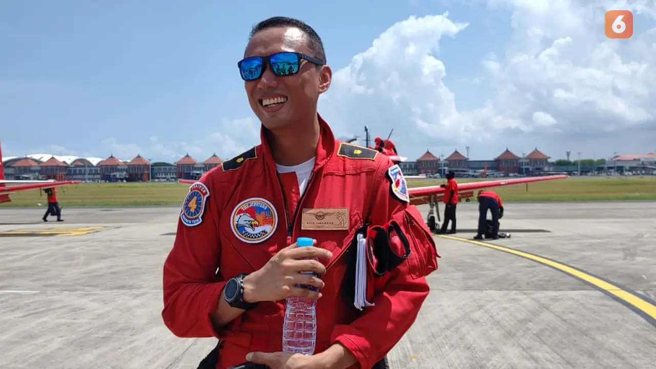 Penerbang Aerobatik TNI Banjir Pujian Usai Terbangkan Pesawat KT-1B Wongbee
