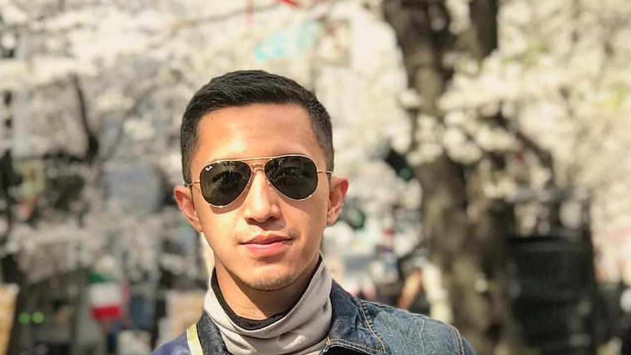 Muhammad Fardhana diketahui kelahiran 1993. Ia 10 bulan lebih muda dari Ayu Ting Ting.
