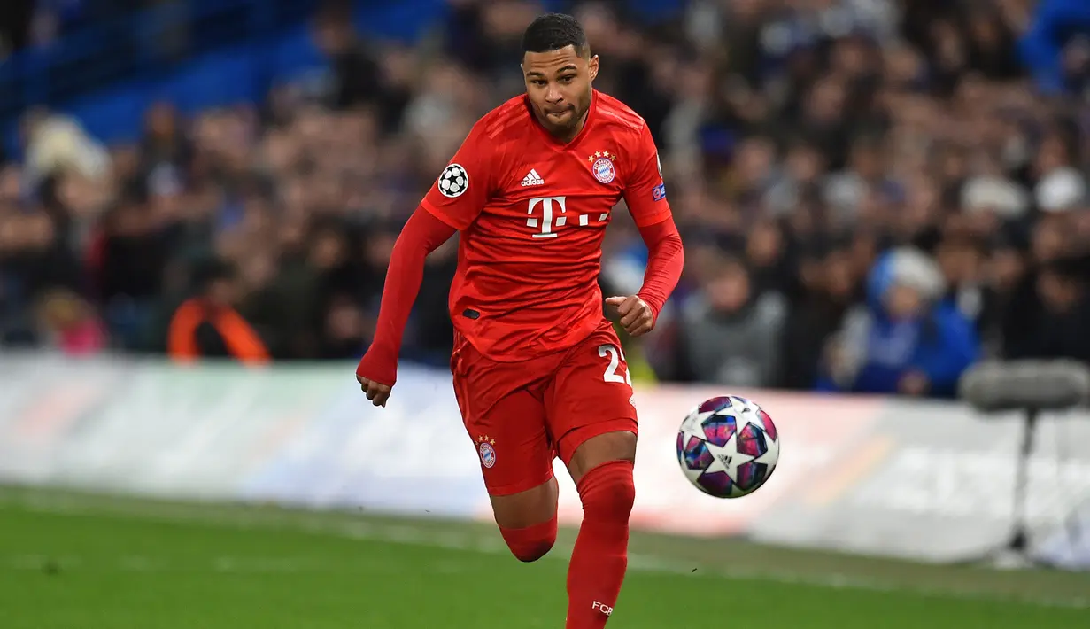 Serge Gnabry (Bayern Munchen) - Gnabry menjadi pemain produktif kedua Bayern Munchen yang mencetak gol di musim ini. Ia telah meyumbangkan 11 gol dari 23 laganya bersama Bayern Munchen di Bundesliga 2019/20. (AFP/Glyn Kirk)