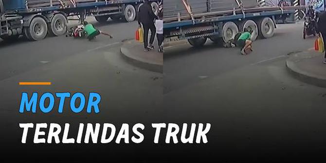 VIDEO: Kurang Hati-Hati Saat Starter Motor, Akhirnya Motor Terlindas Truk