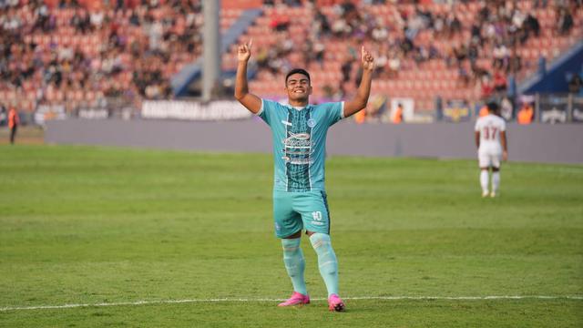 Alexsandro - Persik Vs PSBS di BRI Liga 1 2024/2025