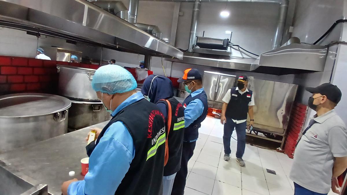 Berita Baik! Mayoritas Katering Haji Indonesia 2025 Lulus Inspeksi Kesehatan, Jemaah Dimanjakan Makanan Sehat dan Layak!