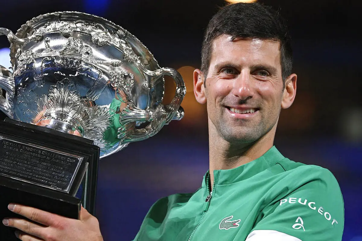 FOTO: Taklukkan Daniil Medvedev, Novak Djkovic Pertahankan Gelar Juara Australia Terbuka
