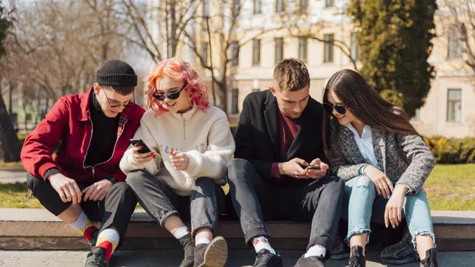 Mengatasi Gap Generasi: Tips Komunikasi Efektif Gen Z dan Millennials [Dok/freepik.com]