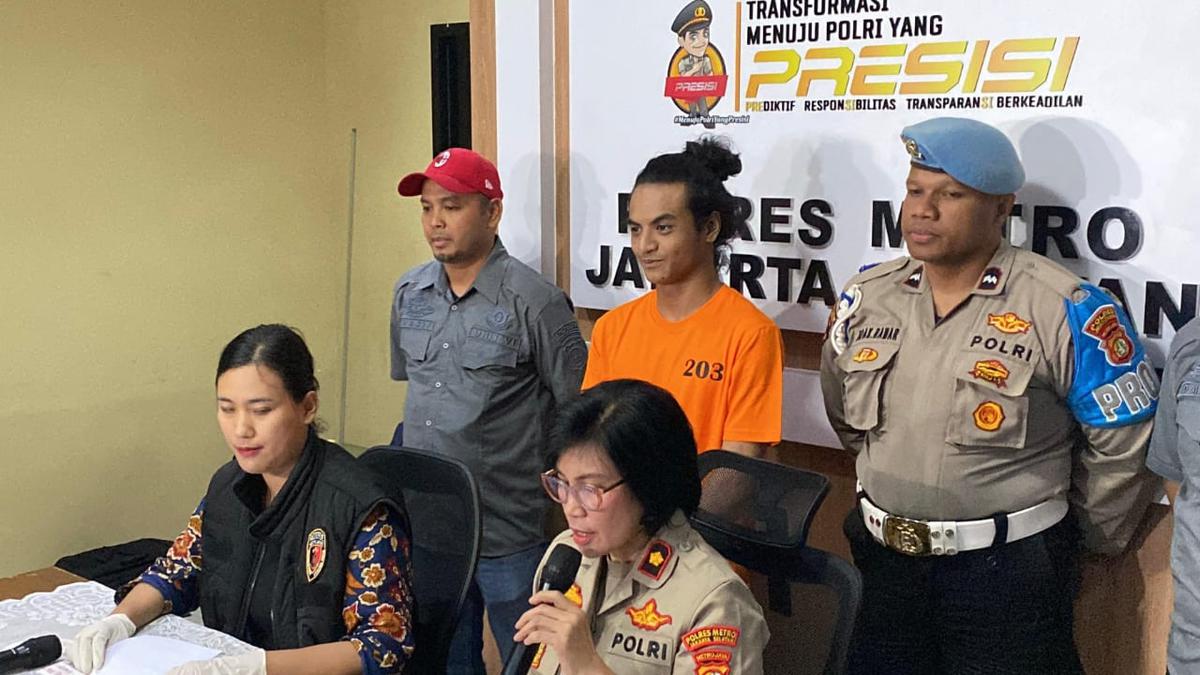 Penampakan Vadel Badjideh Kenakan Baju Oranye Usai Ditetapkan Jadi Tersangka atas Laporan Nikita Mirzani