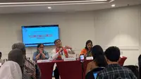 Kepala Badan Percepatan Pengentasan Kemiskinan, Budiman Sudjatmiko, dalam konferensi pers Asia Land Forum 2025, di Jakarta Barat, Rabu (19/2/2025). (Foto: Liputan6.com/Tira Santia)