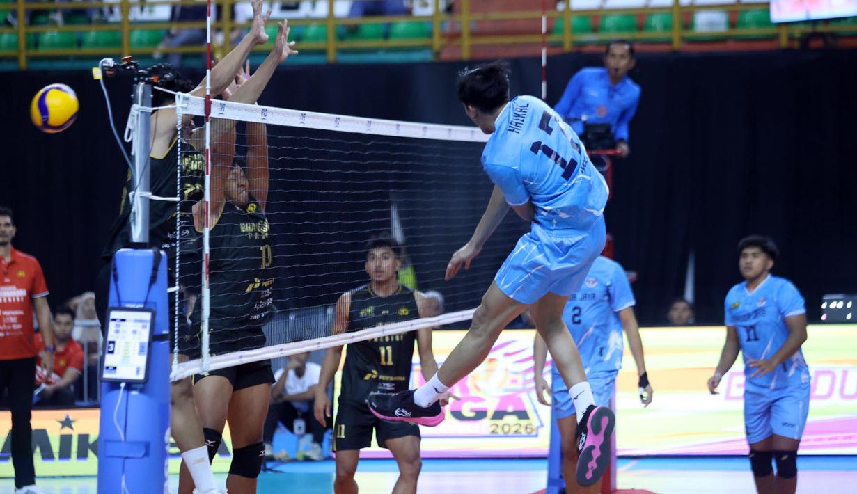 Jakarta Garuda Jaya menang atas Jakarta Bhayangkara Presisi melalui pertarungan sengit dalam laga yang berlangsung di GOR Sabilulungan Jalak Harupat, Kabupaten Bandung, Sabtu (24/1/2026) malam. (Dok. PBVSI)