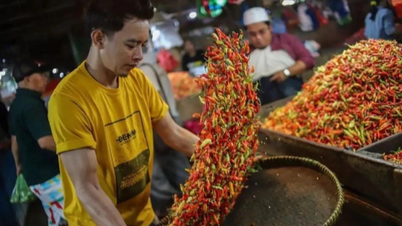 Harga Pangan Hari Ini: Cabai Rawit Merah Rp82.300 dan Bawang Merah Rp43.450