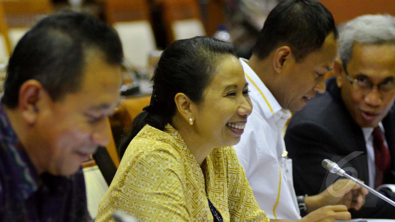 Menteri BUMN Rapat Kerja Dengan Komisi VI DPR RI