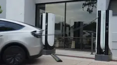 Tesla Rilis Fitur 'Kabur Darurat', Kabel Supercharger Boleh Putus
