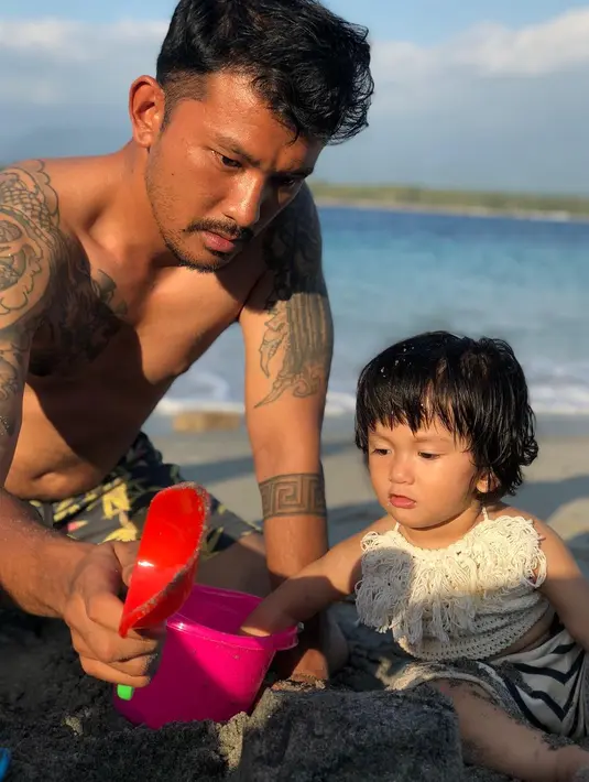 (Instagram/atiqahhasiholan)