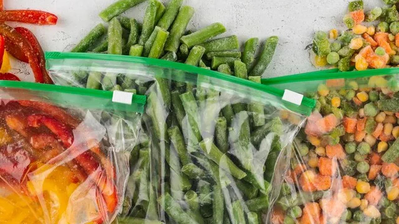 Pengawet alami ini memberikan pilihan yang lebih sehat dan alami untuk mempertahankan kesegaran makanan tanpa harus mengandalkan bahan kimia berbahaya.