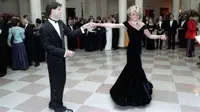 9-11-1985: Dansa Putri Diana dan John Travolta Hebohkan Dunia