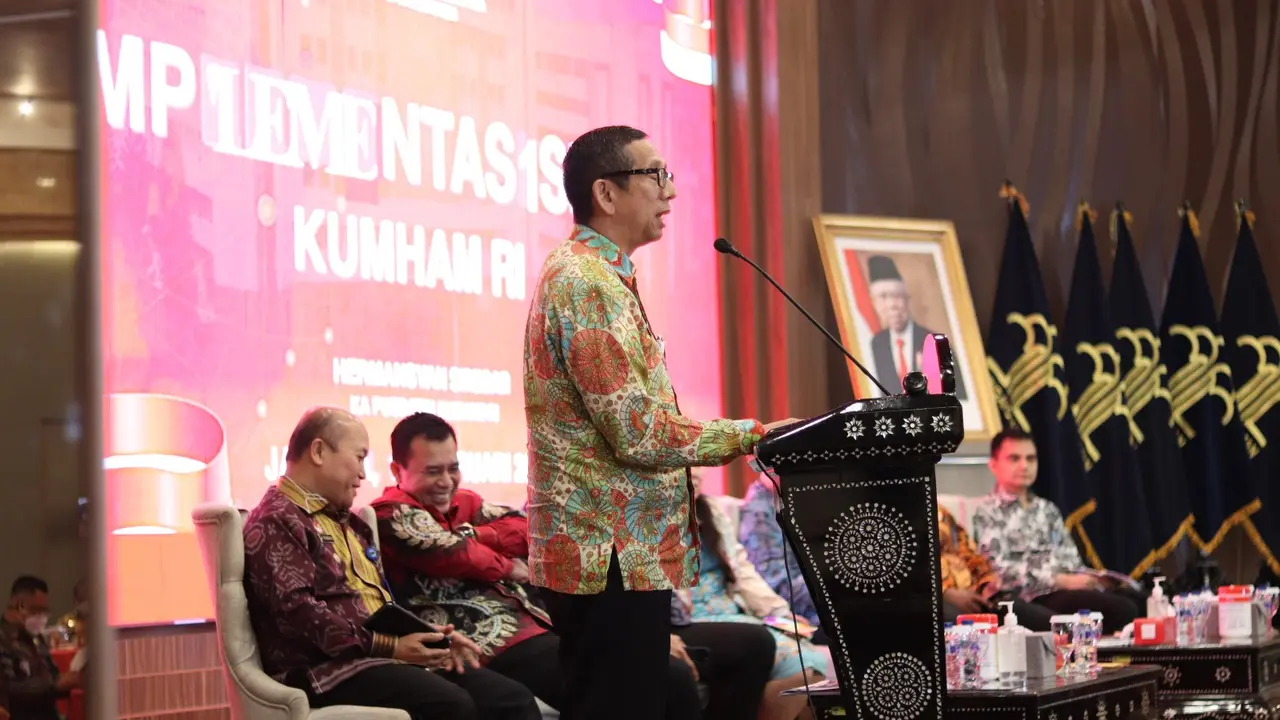 Menteri Hukum dan Hak Asasi Manusia